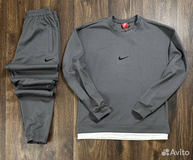 Костюм Adidas Nike