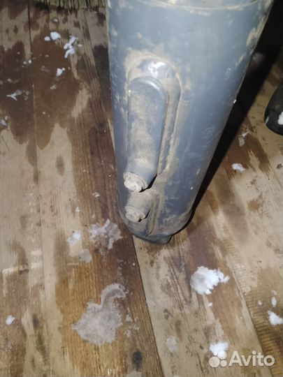 Цилиндр челюстной