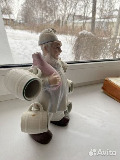 ГДР гном с чашками