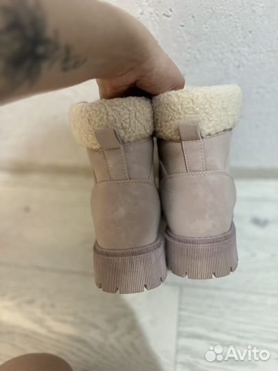 Ботинки женские зимние 38 размера новые