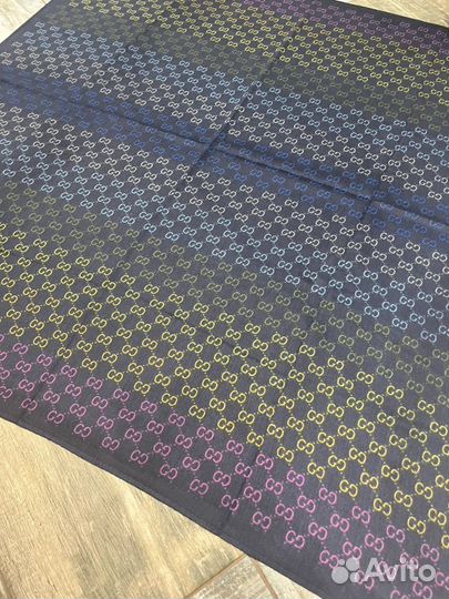 Платок шаль из шерсти и вискозы Gucci синий теплый