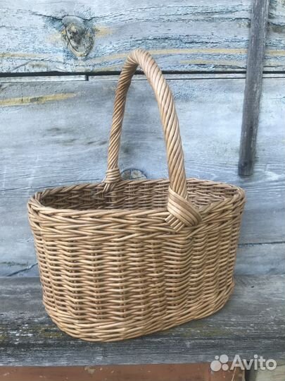 Корзина плетеная