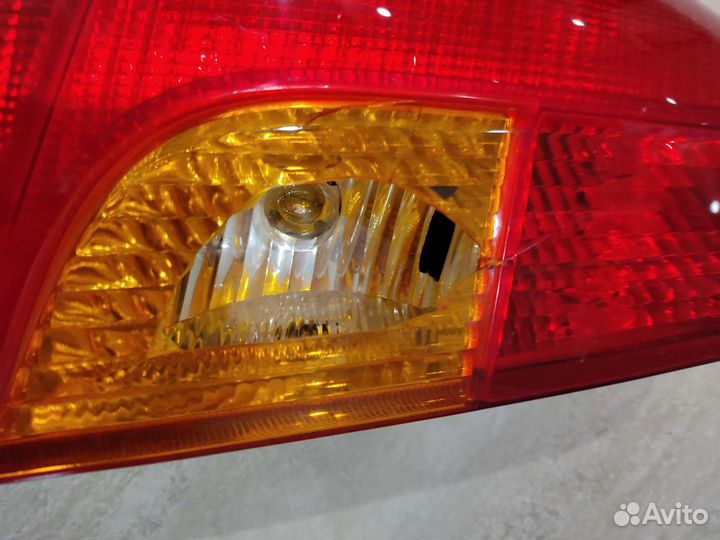 Фонарь задний Рено Логан 2008