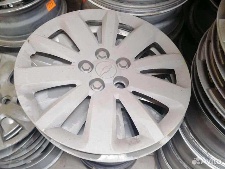 Колпаки на Круз R16