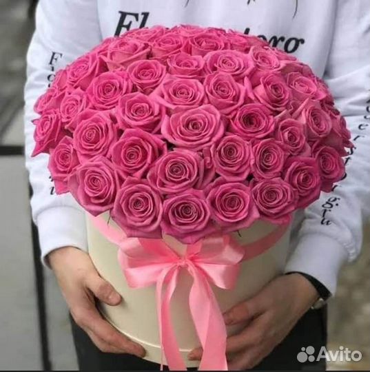 Розы букет в коробке