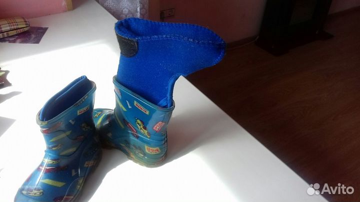 Резиновые сапоги 25 размер с утепленным носочком
