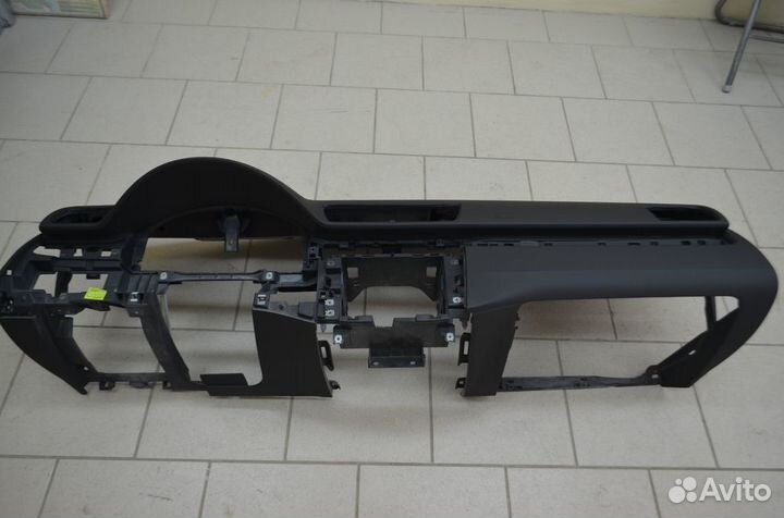 Торпедо панель приборов Volkswagen Passat B6