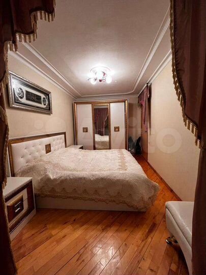 4-к. квартира, 93 м², 3/5 эт.