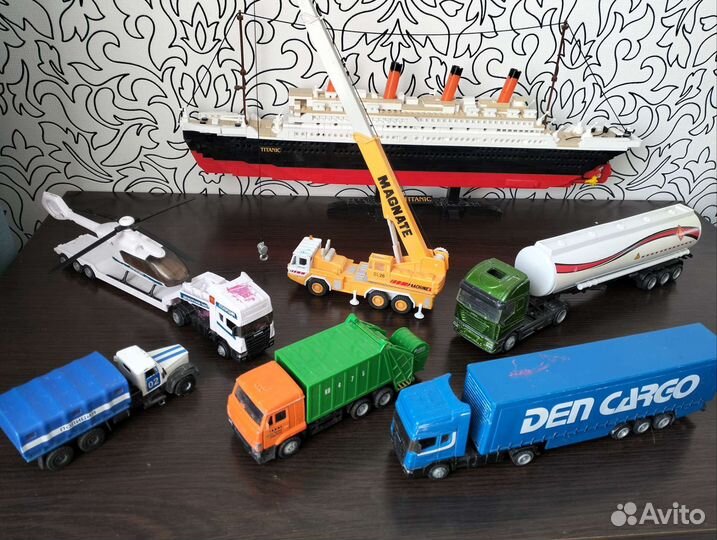 88 штук машинки Kinsmart Welly и другие