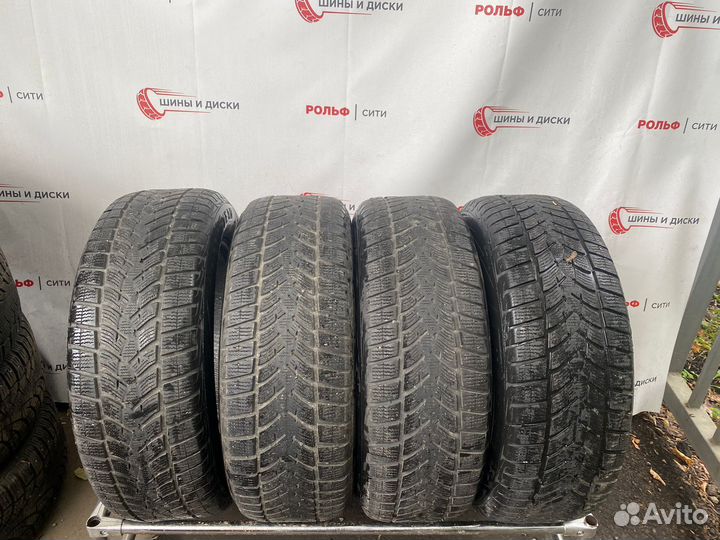 Goodyear UltraGrip Ice SUV 215/60 R17 103T