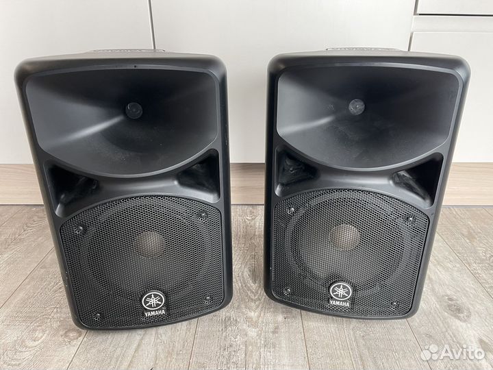 Акустика колонки Yamaha stagepas 400i