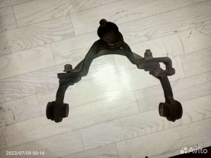 Верхний рычаг для Ford Explorer 2