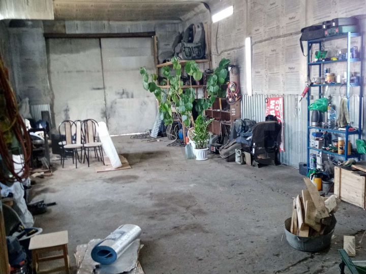 Гараж, > 30 м²