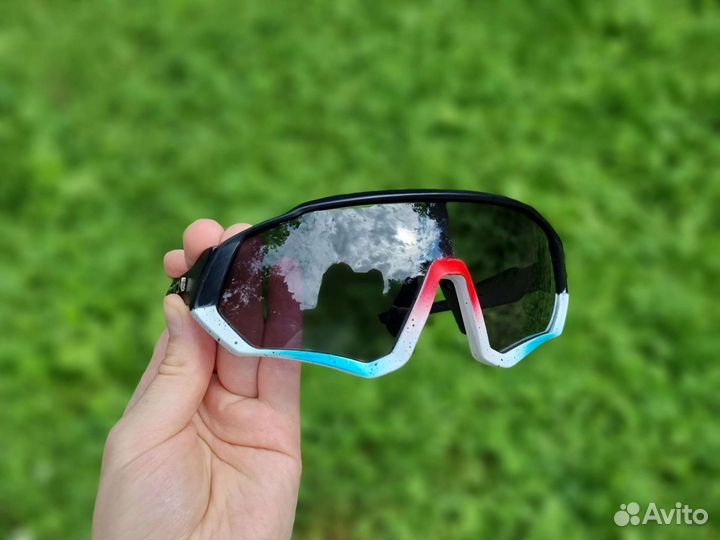 Новые спортивные очки фотохромные