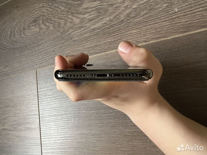 iPhone X, 256 ГБ