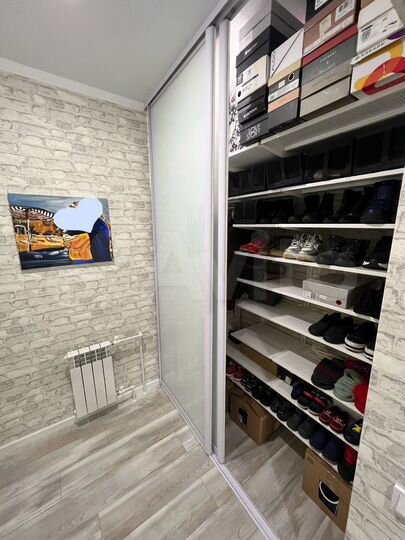 3-к. квартира, 81,1 м², 1/2 эт.