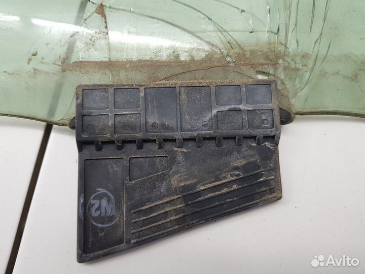 Стекло переднее правое (Hyundai Equus)