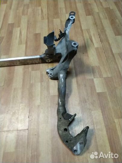 Подрамник передний Audi Q5 8R ауди ку5