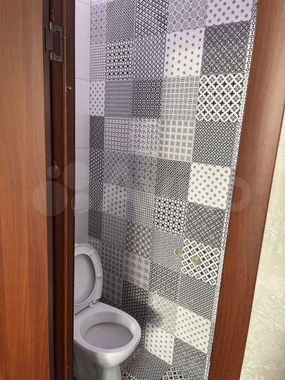 3-к. квартира, 130 м², 1/9 эт.