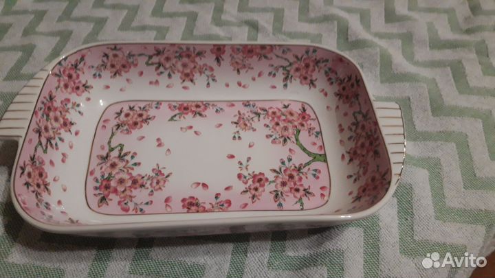 Блюдо фарфор. Англия