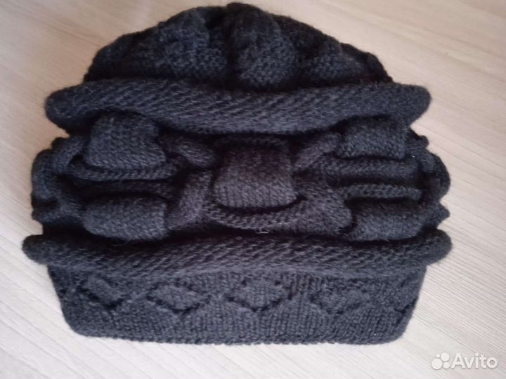 Шапка женская вязаная