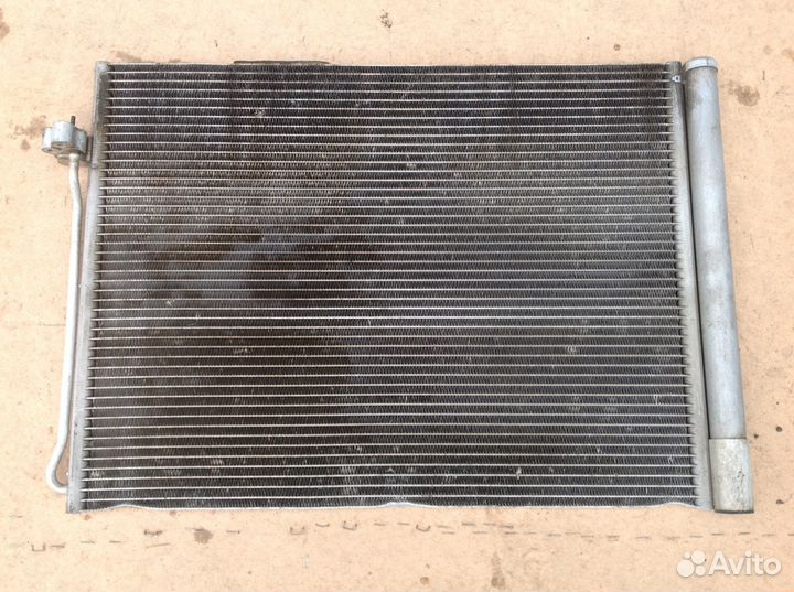 Радиатор кондиционера BMW X5 E70