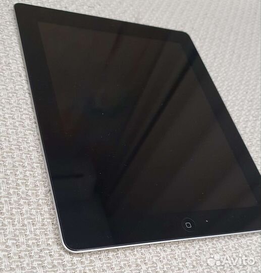 Планшет Apple iPad 4 (32 Гб) с сим-картой