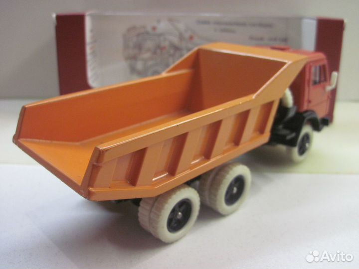 Модель камаз-5511, белая резина, из коллекции