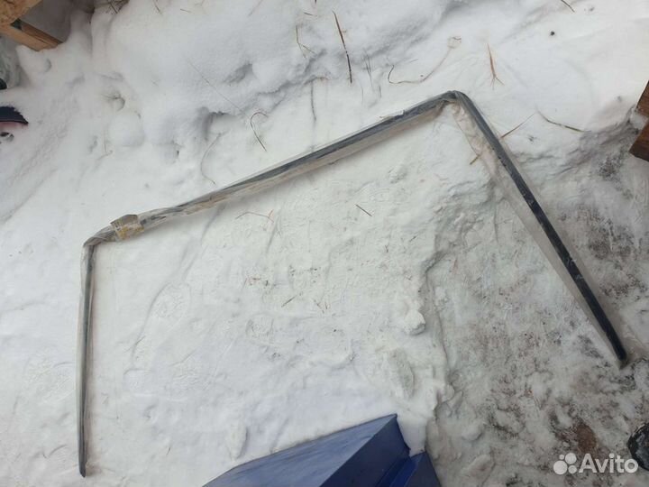 Молдинг для лобового стекла