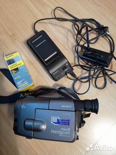 Фотоаппараты, диапроектор, колонки