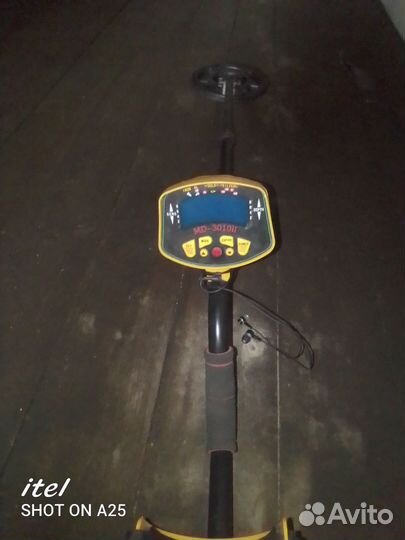 Ручной металлодетектор