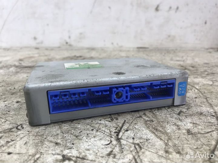 Блок управления двигателем Nissan Cube