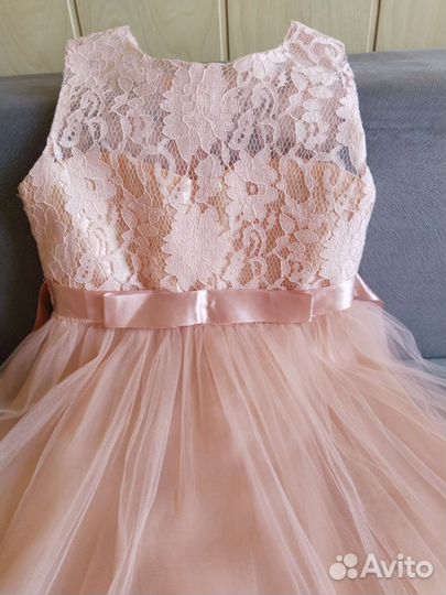 Нарядное платье