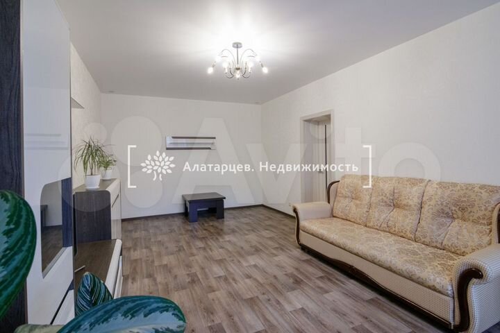 2-к. квартира, 56,3 м², 2/4 эт.