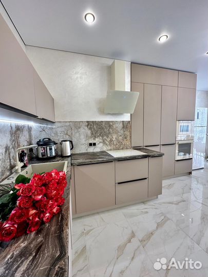 Кухня на заказ. Фабрика производитель в Омске