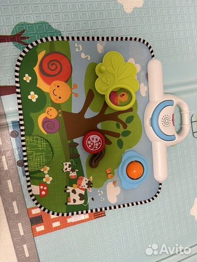 Бизиборд tiny love