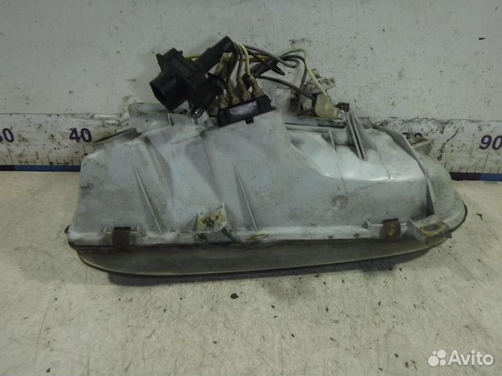 Фара левая VW Golf III