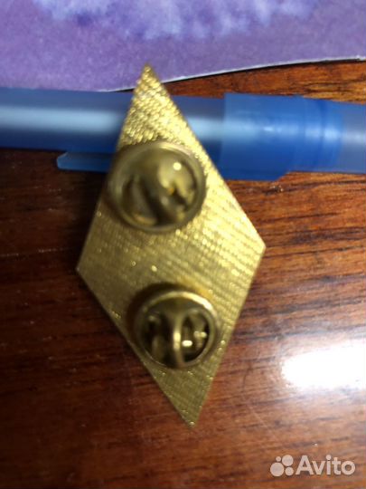 Значок учебного заведения