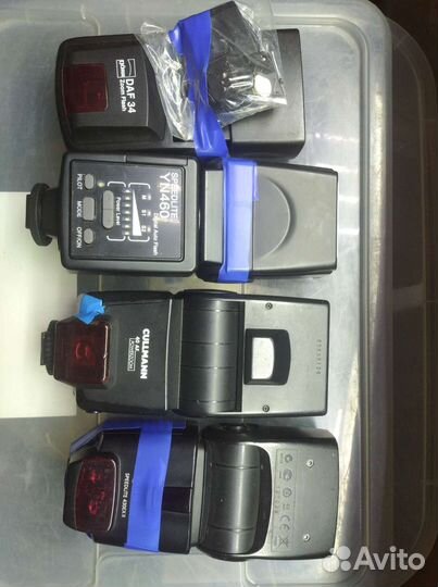 Накамерные вспышки на запчасти