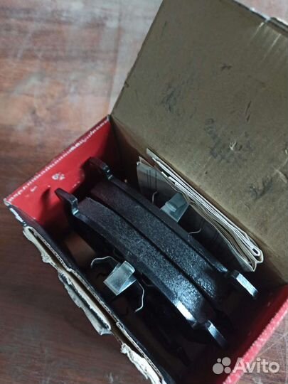 Колодки тормозные VW Golf III