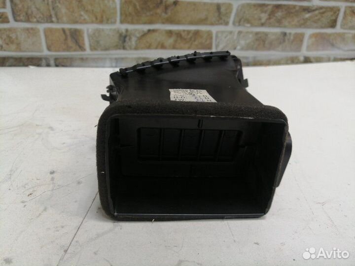 Дефлектор воздушный передний левый Jeep Grand