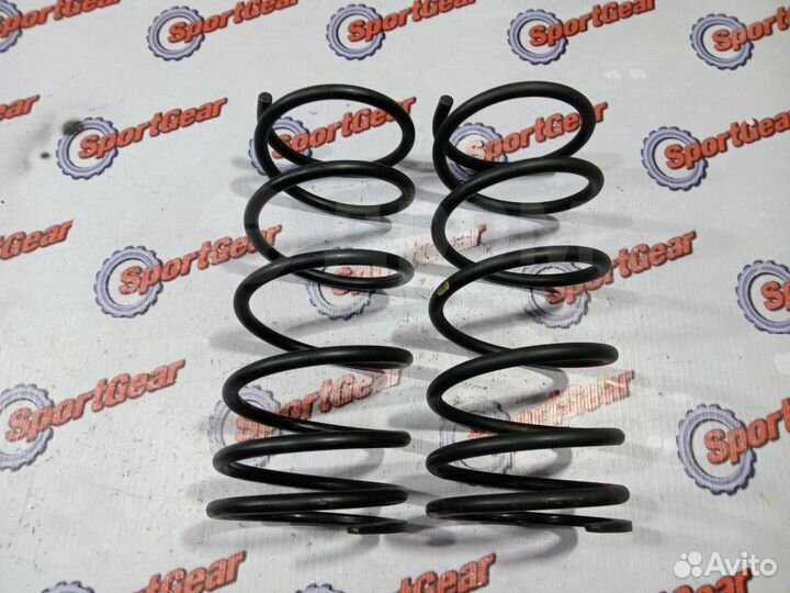 Пружины задние Mitsubishi Pajero V26W 4M40 №195