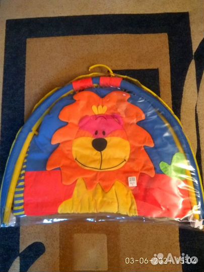 Детский развивающий коврик