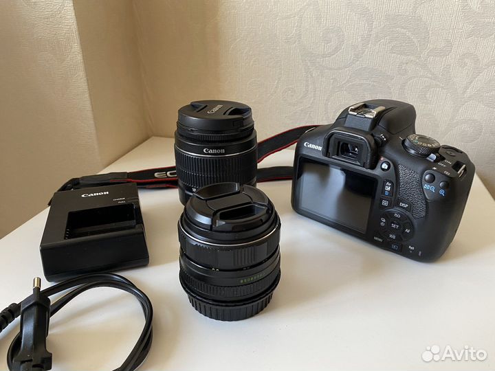 Canon eos 2000D kit
