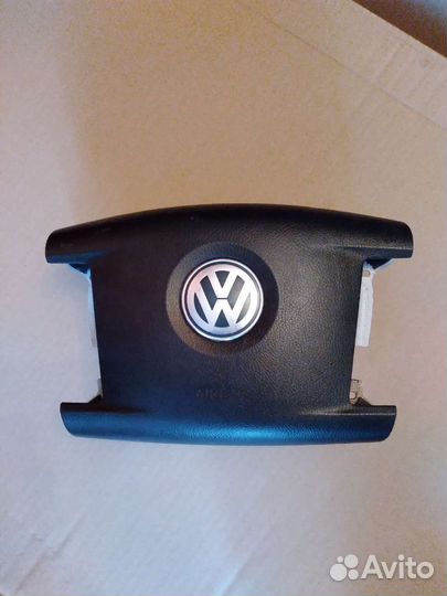 Подушка безопасности в руль Wolkswagen touareg