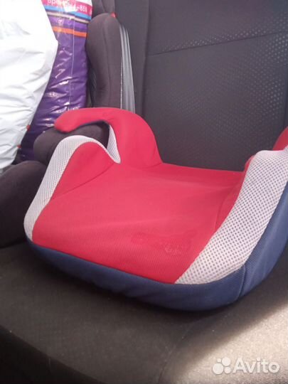 Детский бустер автомобильный