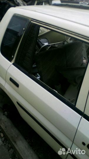 Двери Мазда Демио DW3W