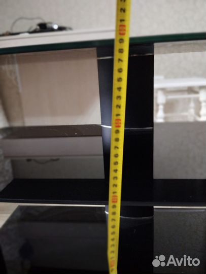 Стеклянная тумба под тв