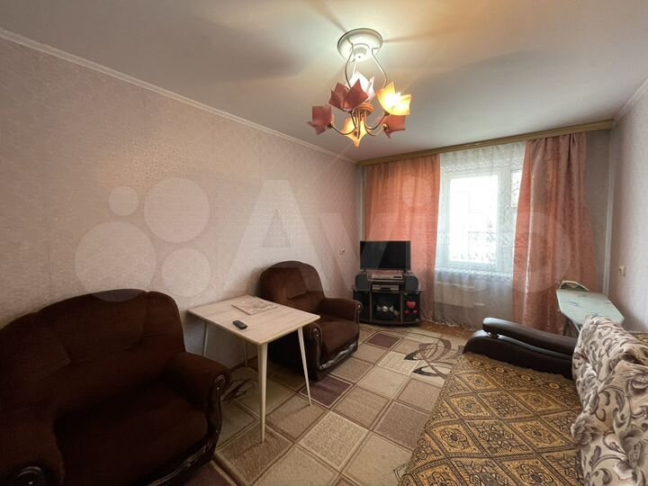 2-к. квартира, 52 м², 1/5 эт.