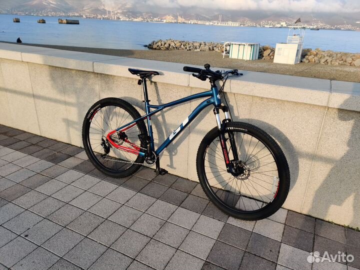 GT Avalanche Comp 29 2020 L